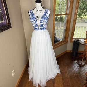 Sherri Hill Dress Womens 2 Floral Embroidered Tulle Gown Formal Damaged liner